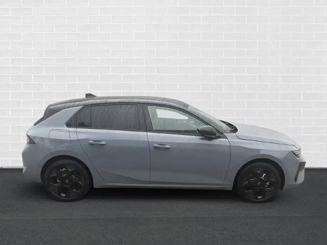 Opel Astra Hybrid Ultimate - Thumbnail 2