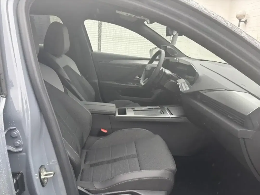 Opel Astra Hybrid Ultimate - Thumbnail 8