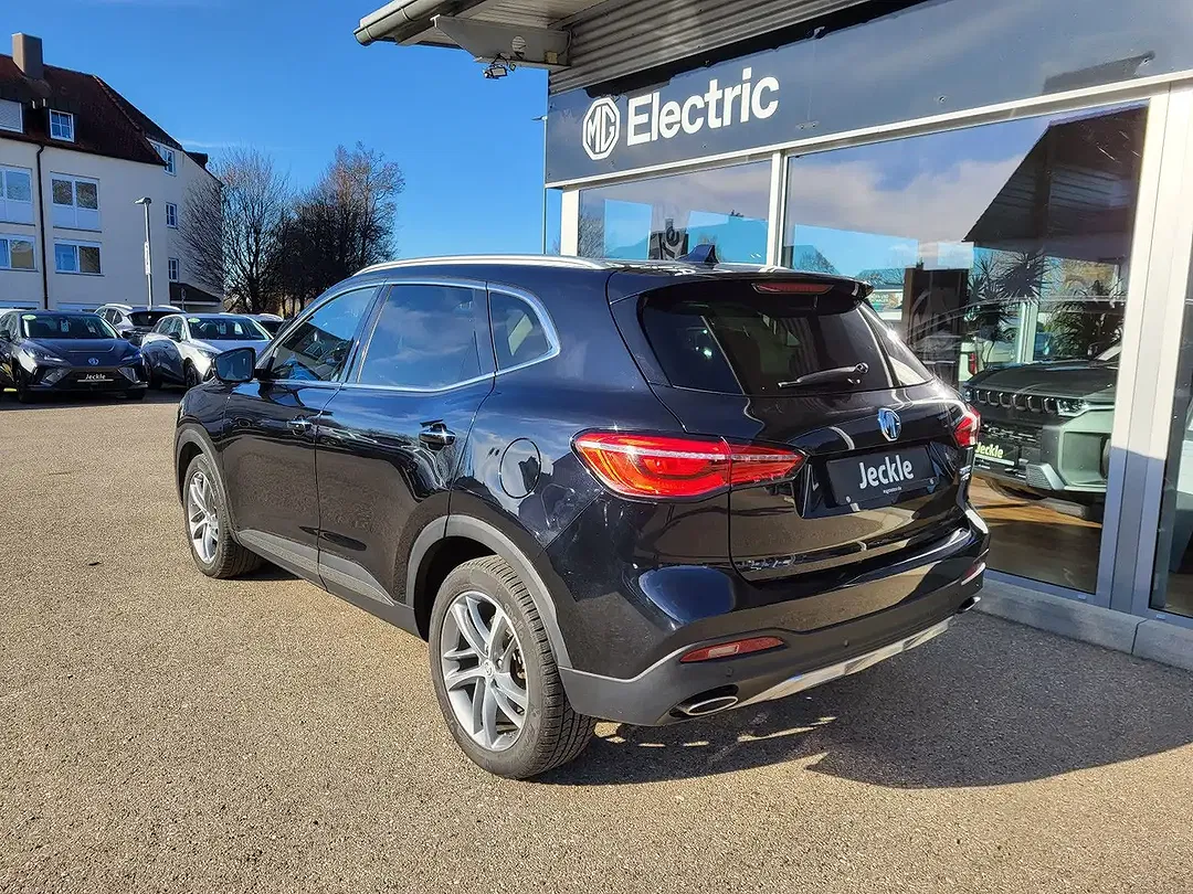 MG EHS Luxury - Thumbnail 3