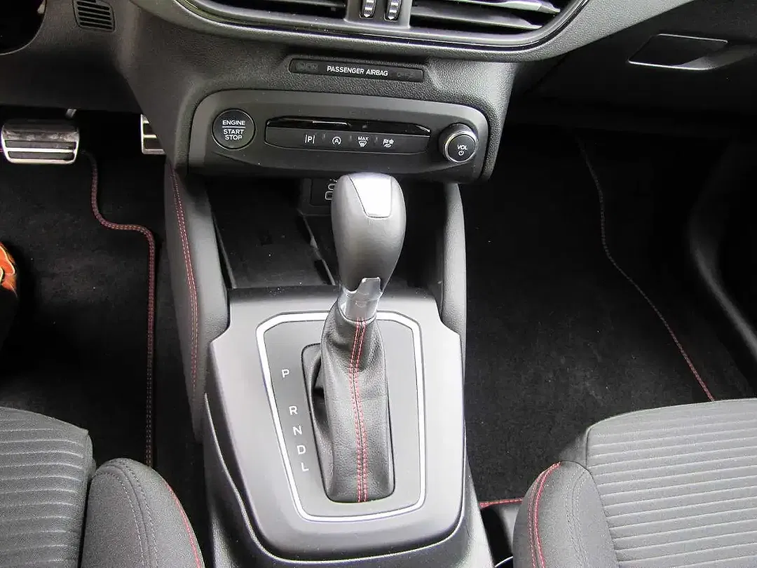 Ford Focus ST-Line X - Thumbnail 11