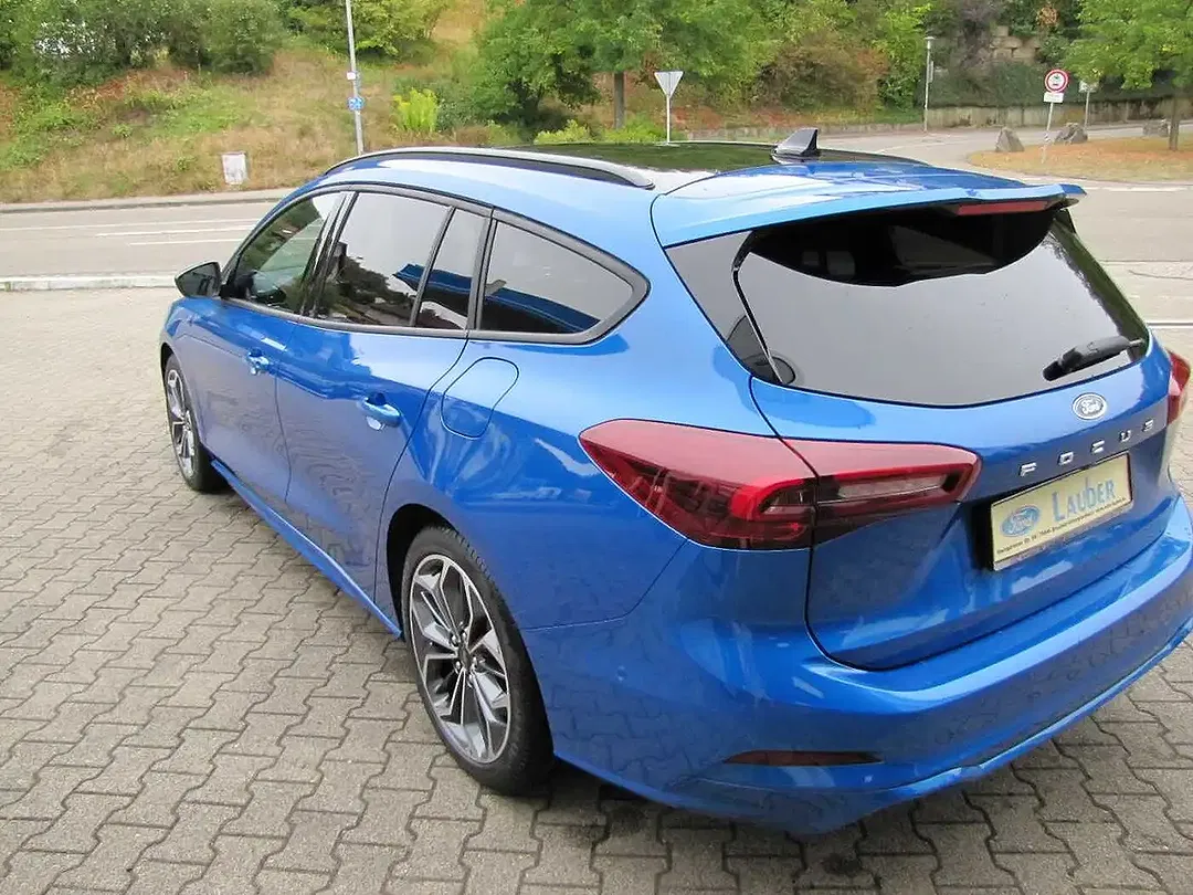 Ford Focus ST-Line X - Thumbnail 6