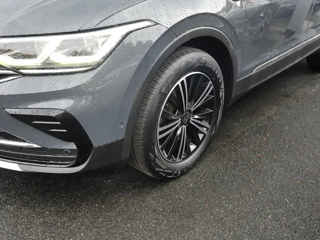 Volkswagen Tiguan 2.0 TDI 4Motion Elegance - Thumbnail 5