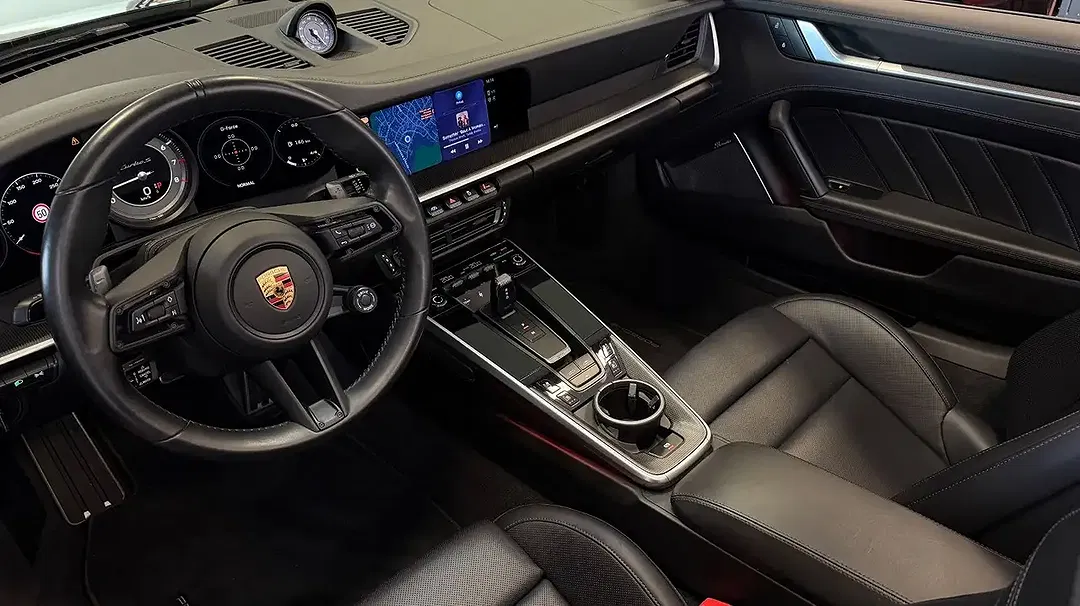 Porsche 992 Turbo S Cabriolet - Thumbnail 10