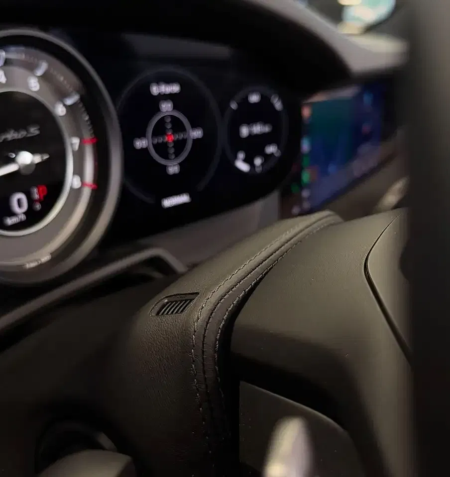 Porsche 992 Turbo S Cabriolet - Thumbnail 14