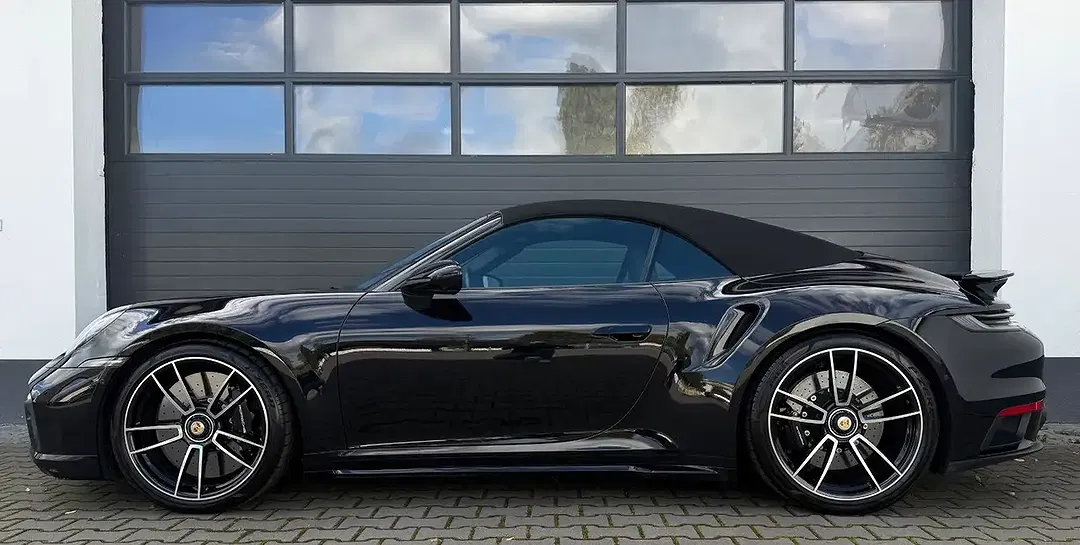 Porsche 992 Turbo S Cabriolet - foto 2