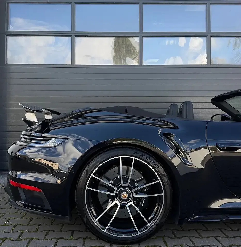 Porsche 992 Turbo S Cabriolet - Thumbnail 7