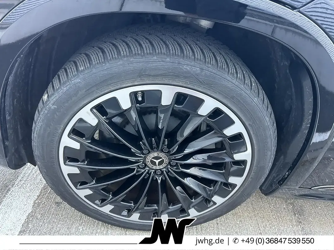 Mercedes-Benz EQS SUV 450 AMG - Thumbnail 3
