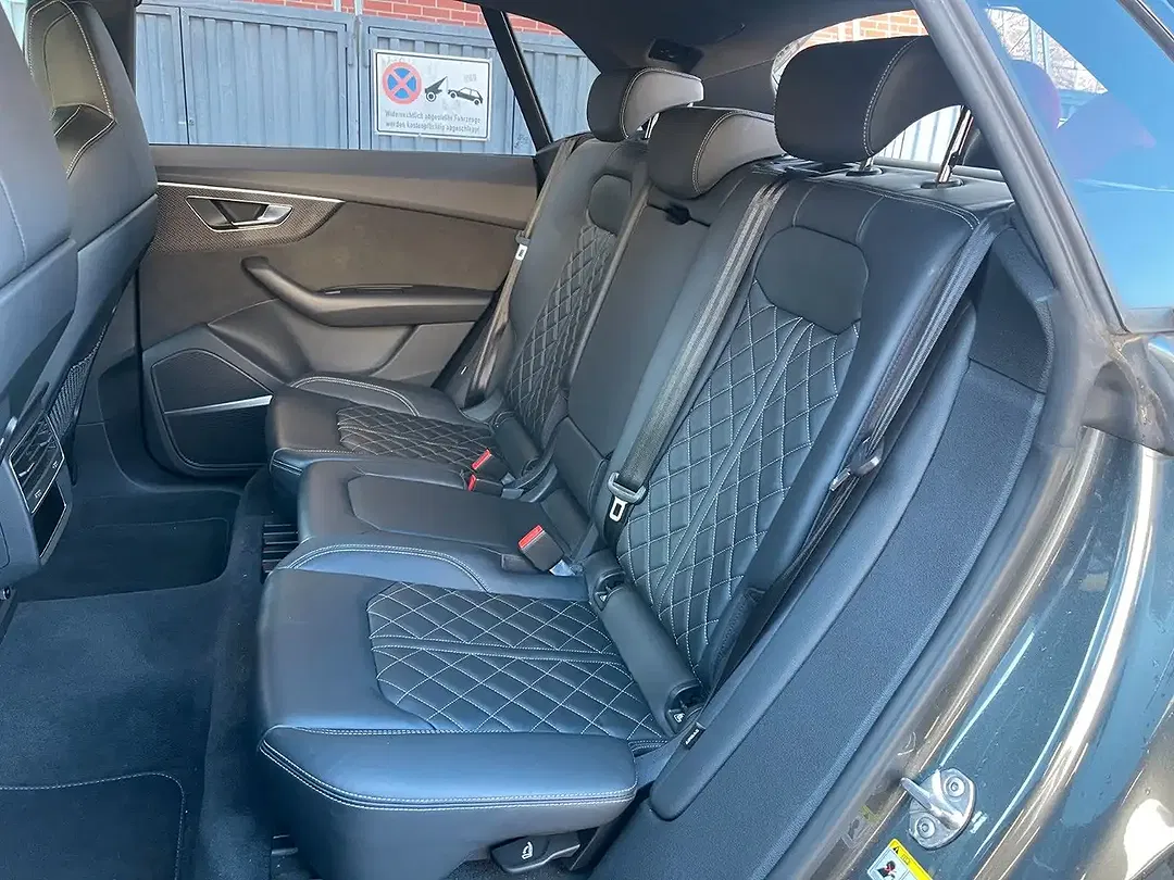 Audi SQ8 4.0 TFSI quattro Matrix LED - Thumbnail 13