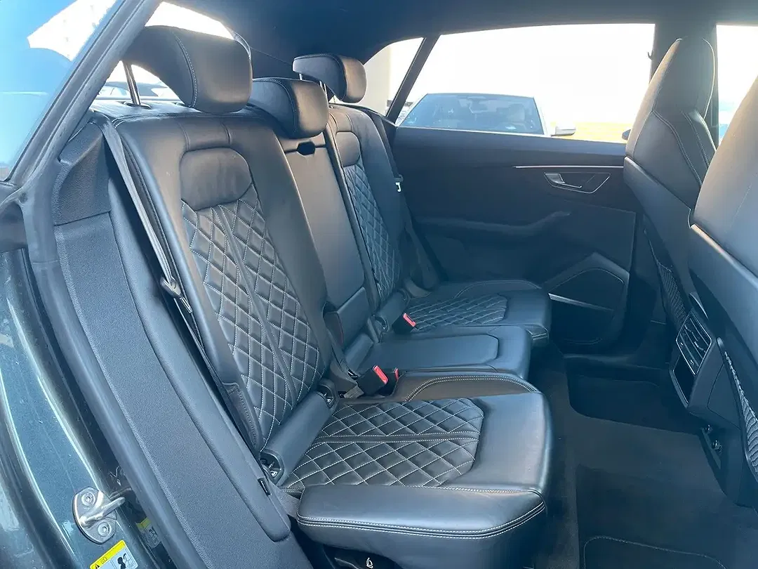 Audi SQ8 4.0 TFSI quattro Matrix LED - Thumbnail 14