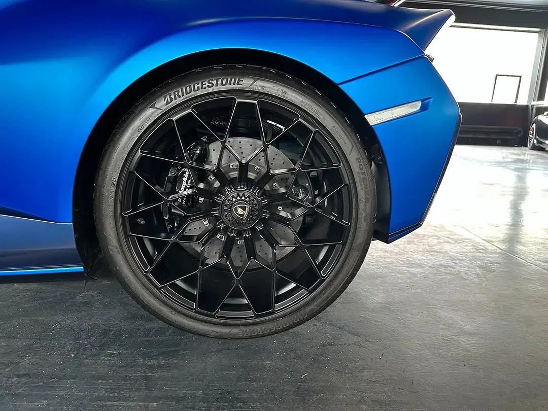 Lamborghini Huracán STO - Thumbnail 12