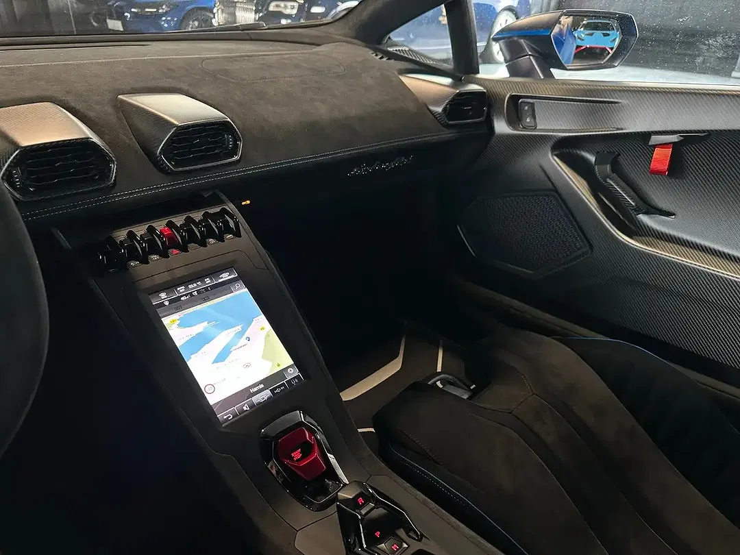 Lamborghini Huracán STO - Thumbnail 25