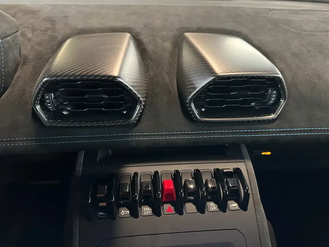 Lamborghini Huracán STO - Thumbnail 27