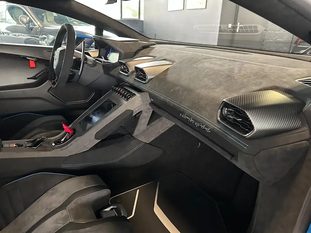 Lamborghini Huracán STO - Thumbnail 30