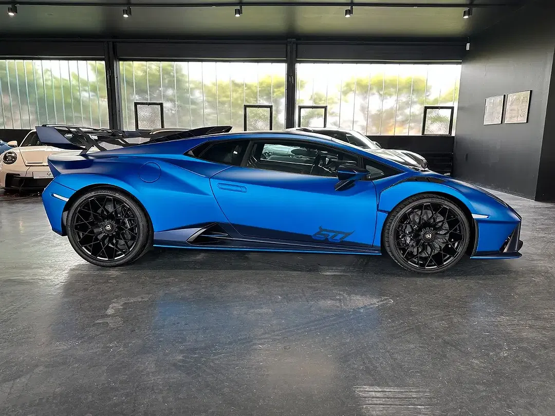 Lamborghini Huracán STO - Thumbnail 8