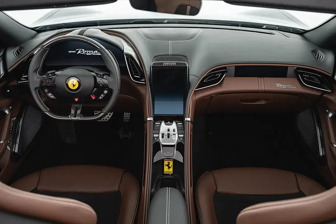 Ferrari Roma Spider - Thumbnail 10