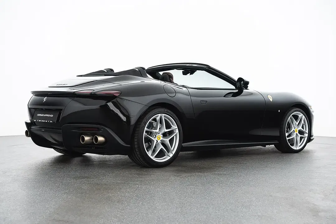 Ferrari Roma Spider - Thumbnail 5