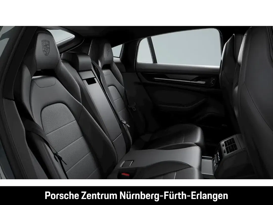 Porsche Panamera E-Hybrid - Thumbnail 10