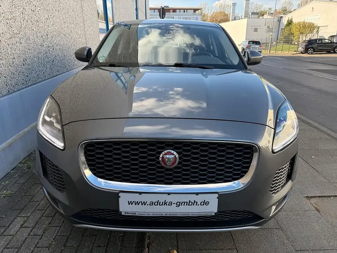 Jaguar E-Pace D150 - Thumbnail 4