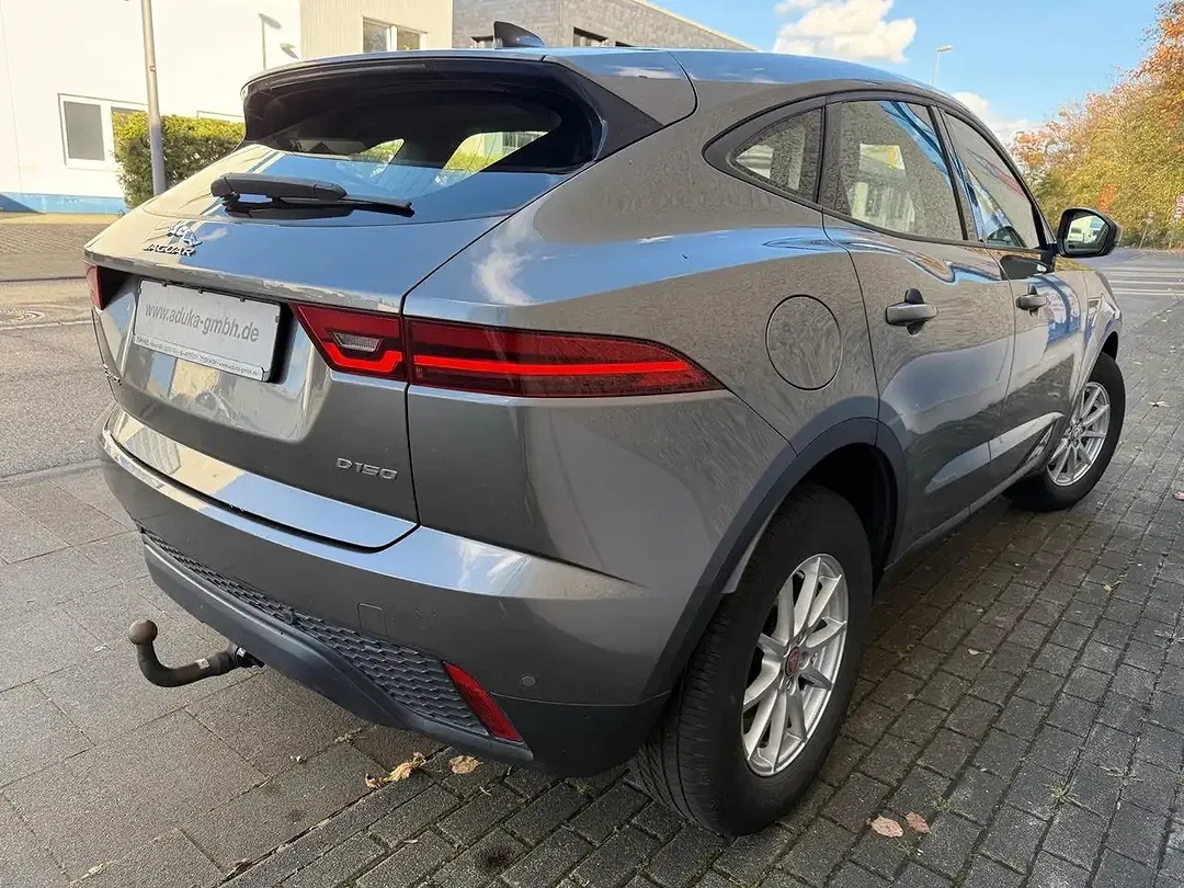 Jaguar E-Pace D150 - Thumbnail 6