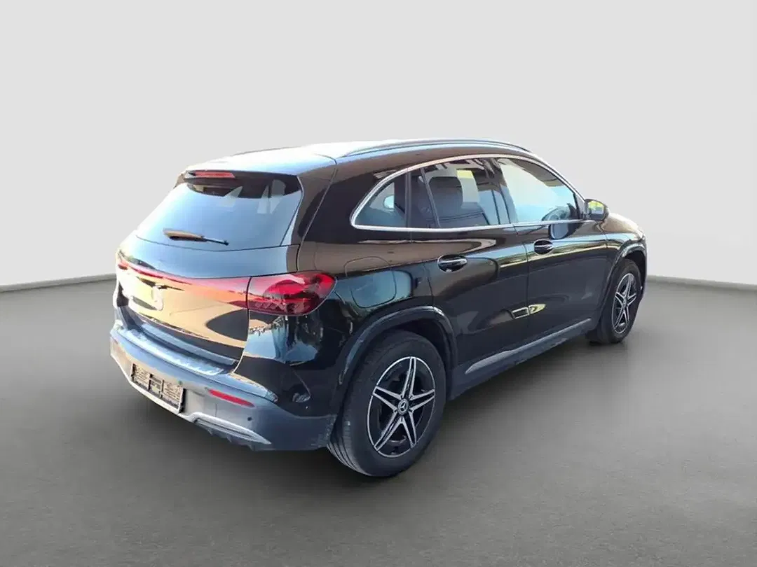 Mercedes-Benz EQA 250 AMG Line - Thumbnail 2