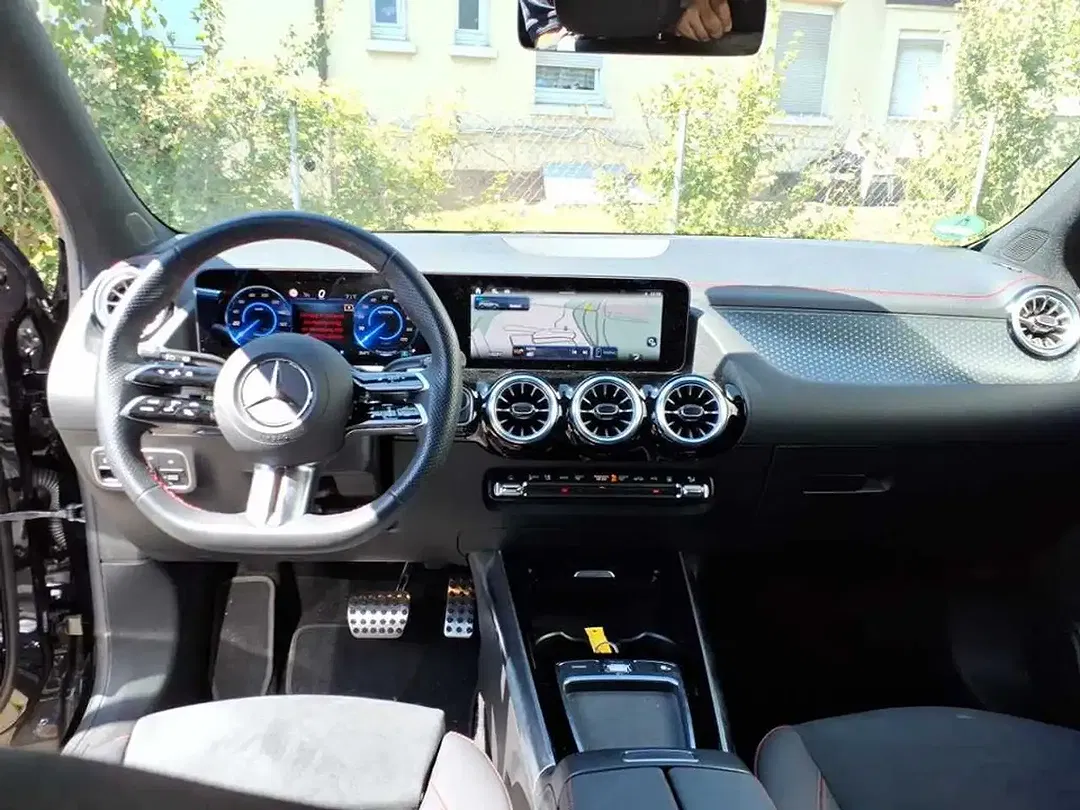 Mercedes-Benz EQA 250 AMG Line - Thumbnail 7