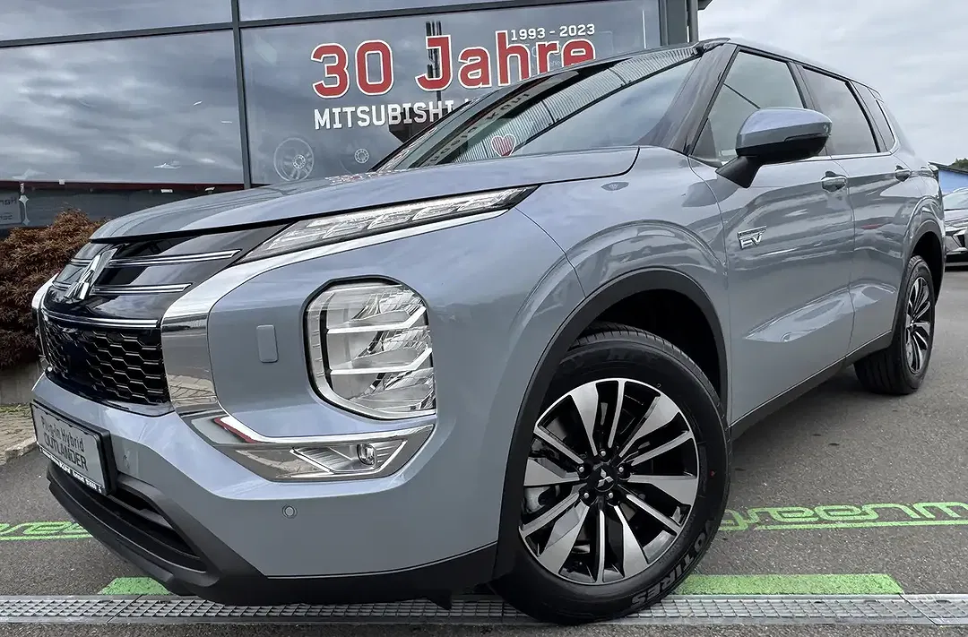Mitsubishi Outlander 2.4 PHEV Plus - foto 2