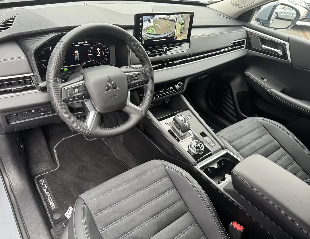 Mitsubishi Outlander 2.4 PHEV Plus - Thumbnail 7