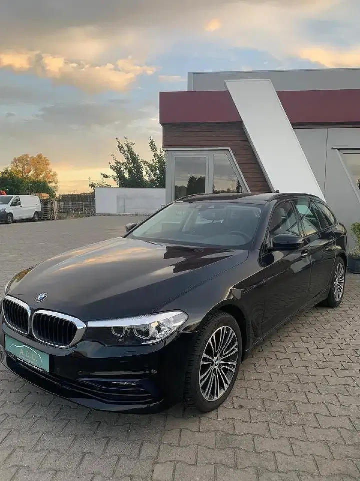BMW 520 Sport Line - Thumbnail 4