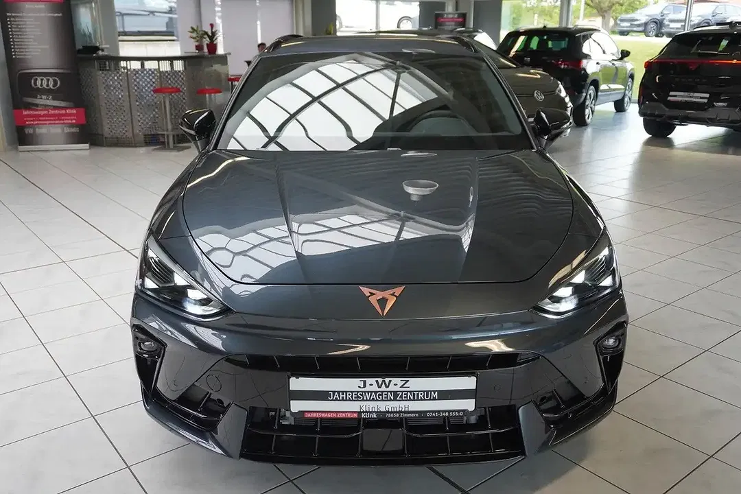 CUPRA Leon 2.0 TSI DSG 4Drive Sportstourer - Thumbnail 2