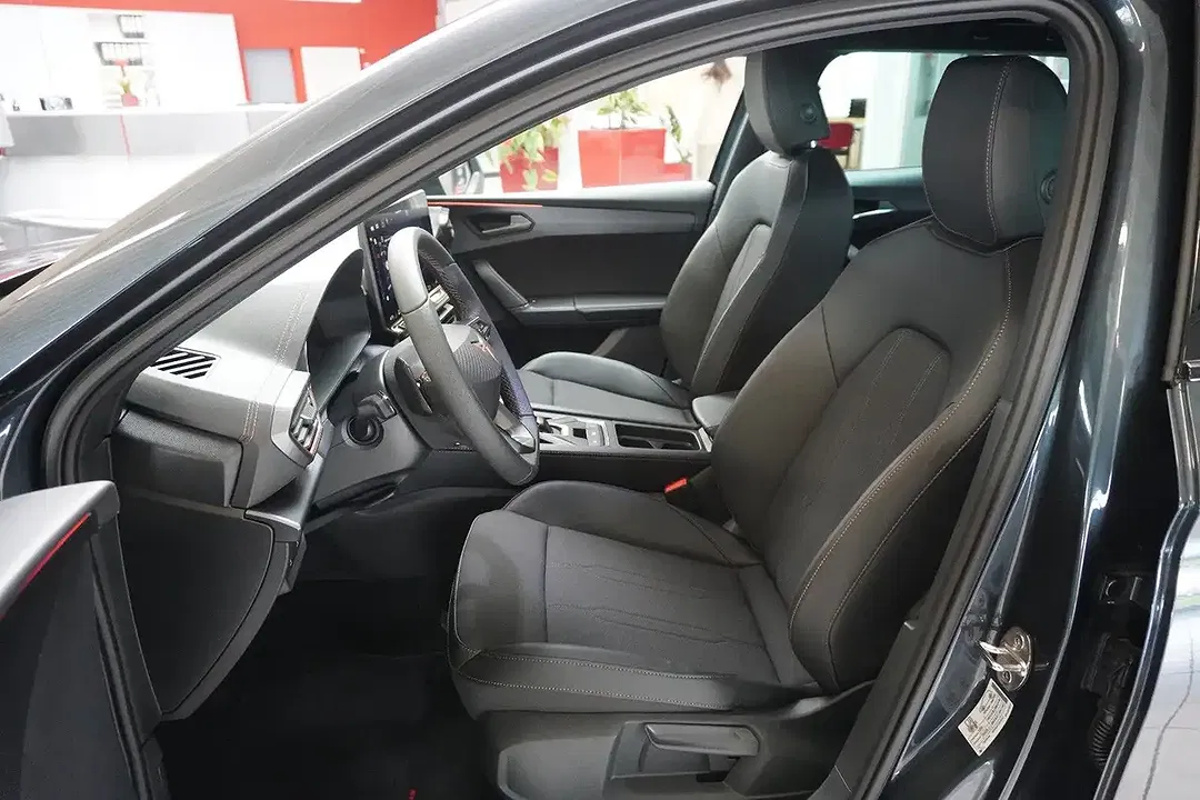 CUPRA Leon 2.0 TSI DSG 4Drive Sportstourer - Thumbnail 7