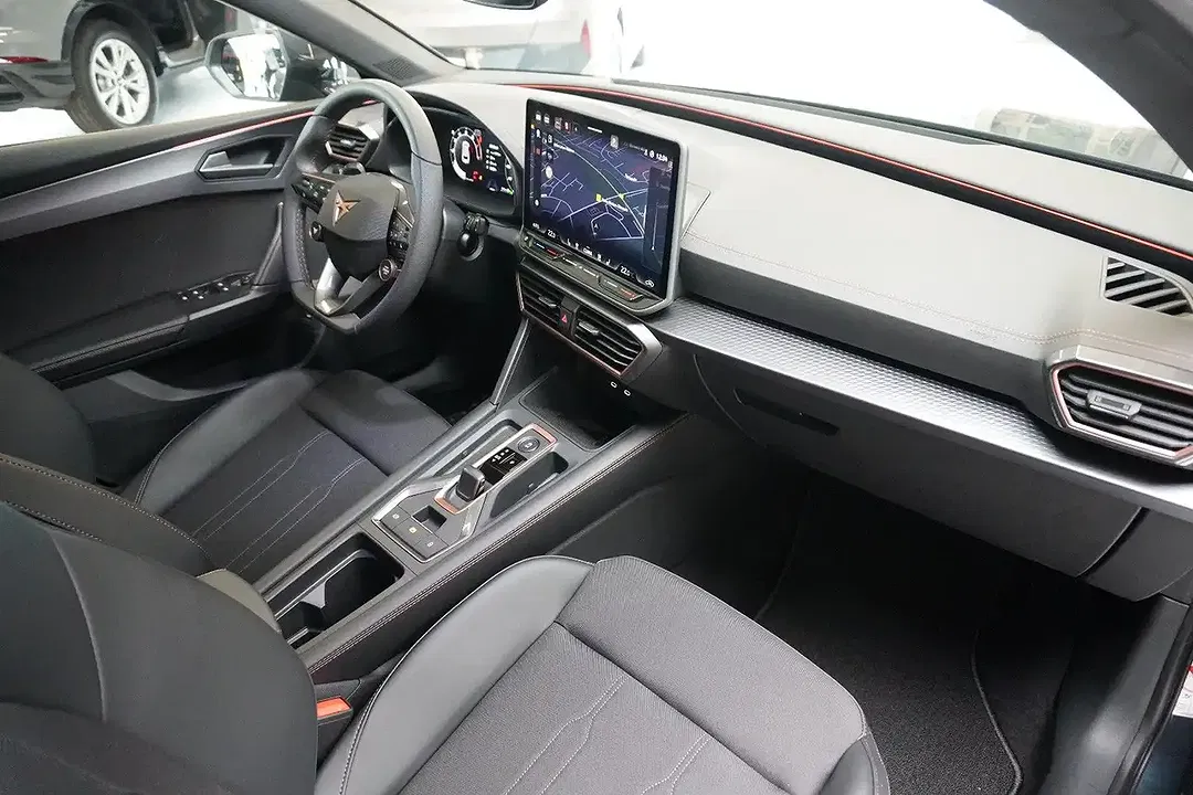 CUPRA Leon 2.0 TSI DSG 4Drive Sportstourer - Thumbnail 9