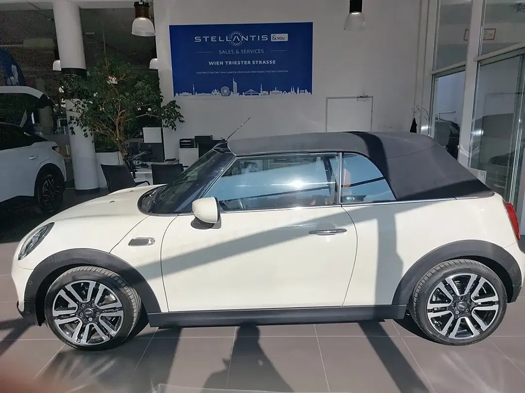 MINI Cooper Cabrio AUT - Thumbnail 4