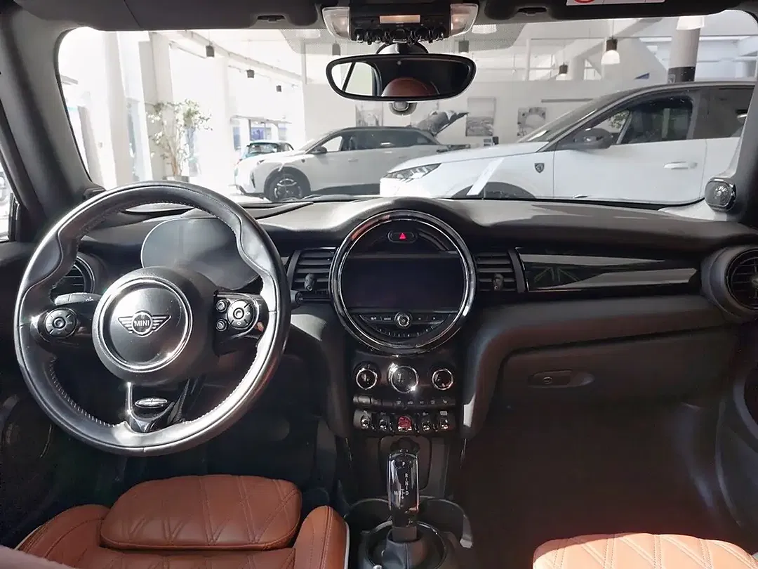 MINI Cooper Cabrio AUT - Thumbnail 8