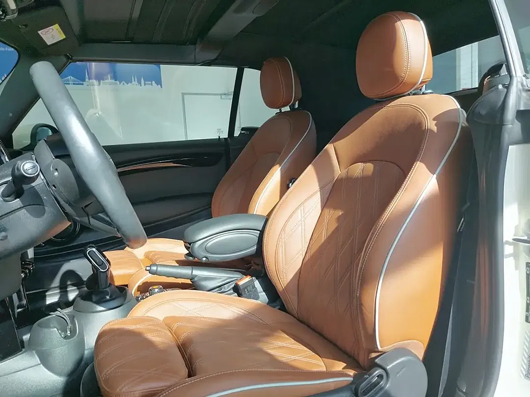 MINI Cooper Cabrio AUT - Thumbnail 9