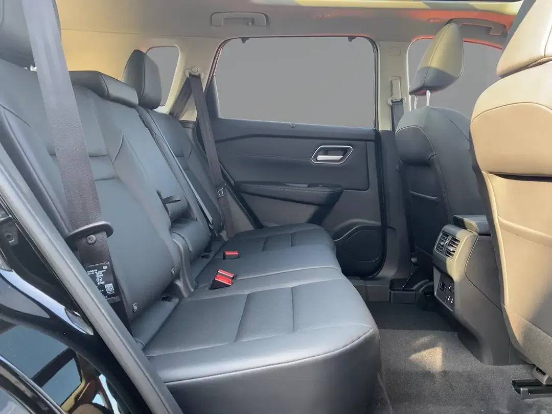 Nissan X-Trail e-Power e-4ORCE Tekna+ - Thumbnail 11