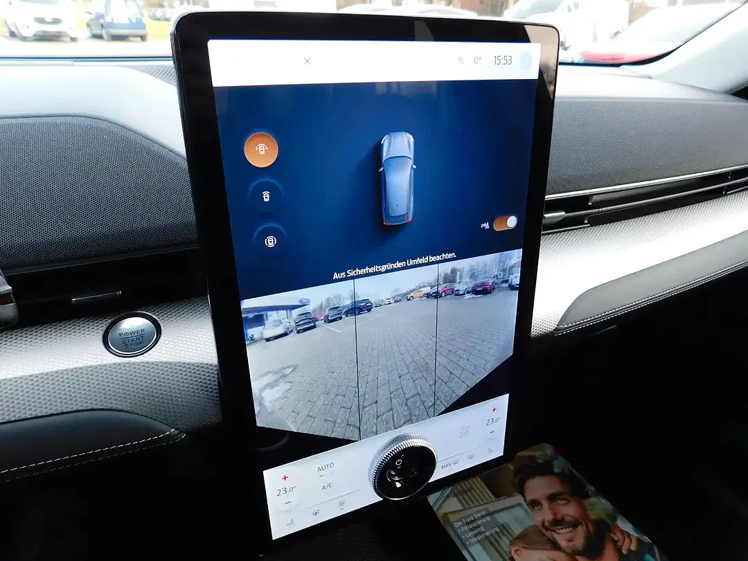 Ford Mustang Mach-E - Thumbnail 8