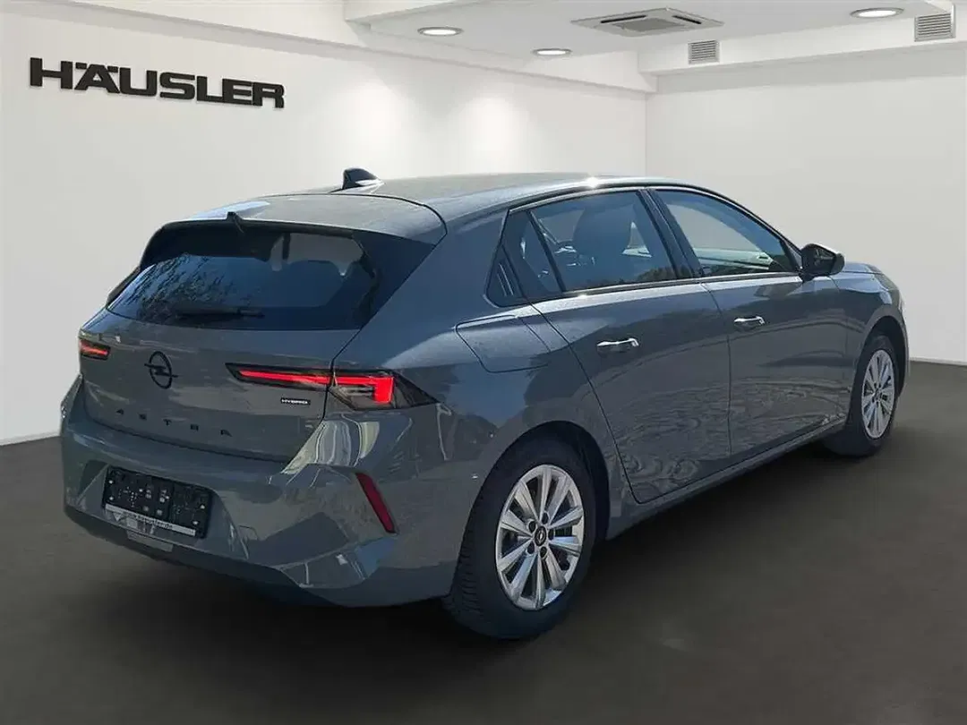 Opel Astra Edition - Thumbnail 4