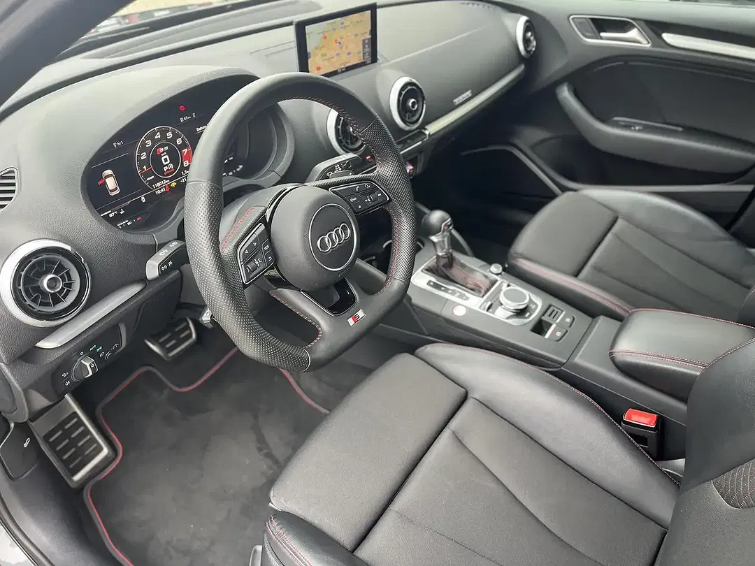 Audi S3 quattro Sportback - Thumbnail 10