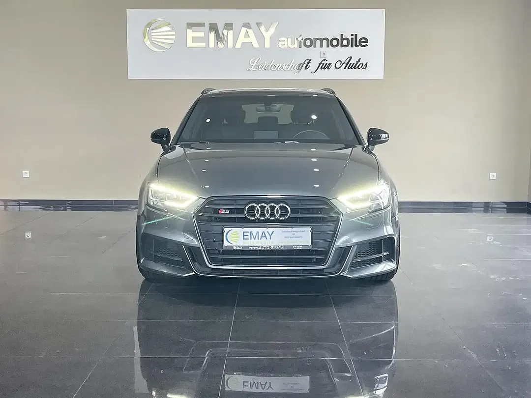 Audi S3 quattro Sportback - Thumbnail 3