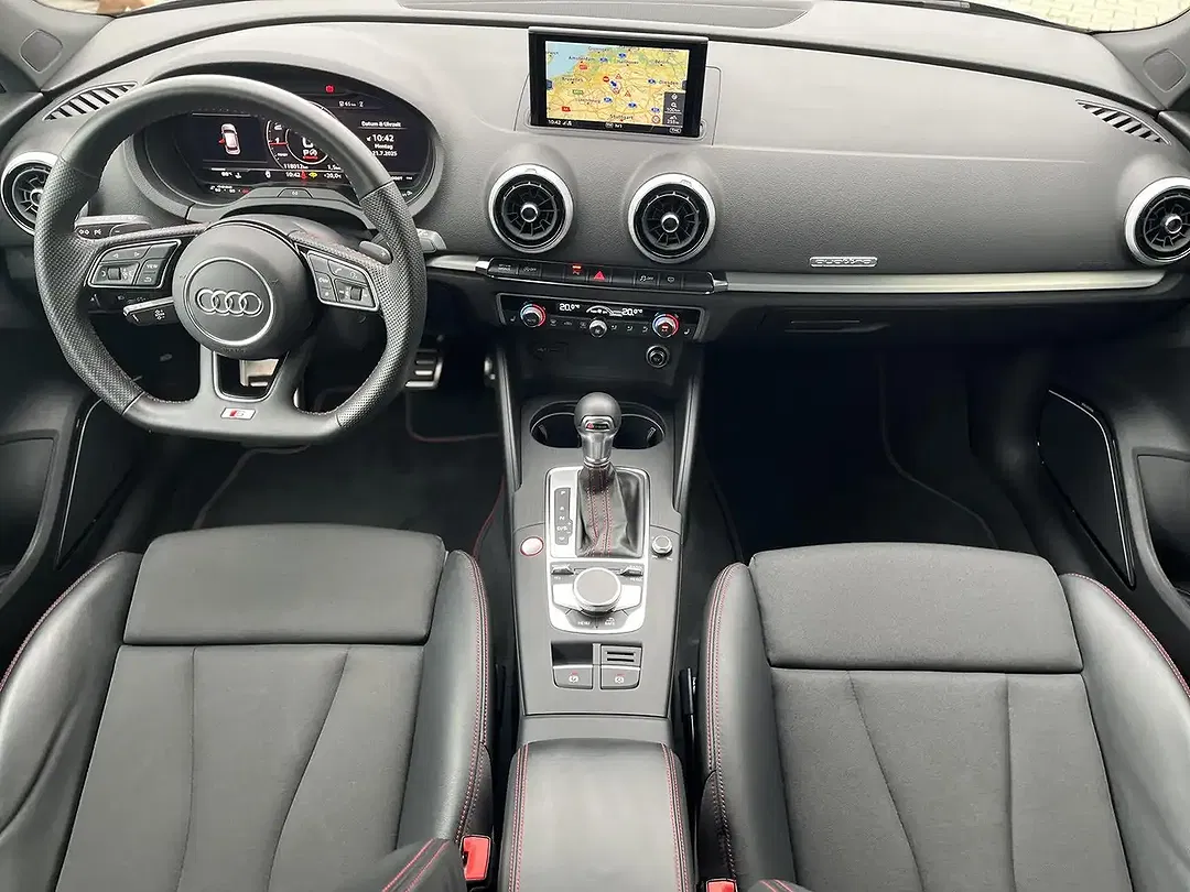 Audi S3 quattro Sportback - Thumbnail 9