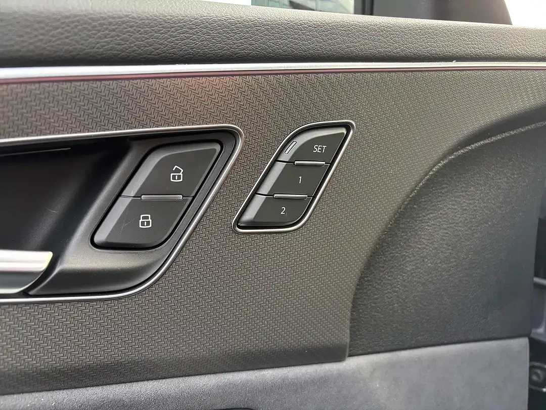Audi RS Q8 tiptronic - foto 14