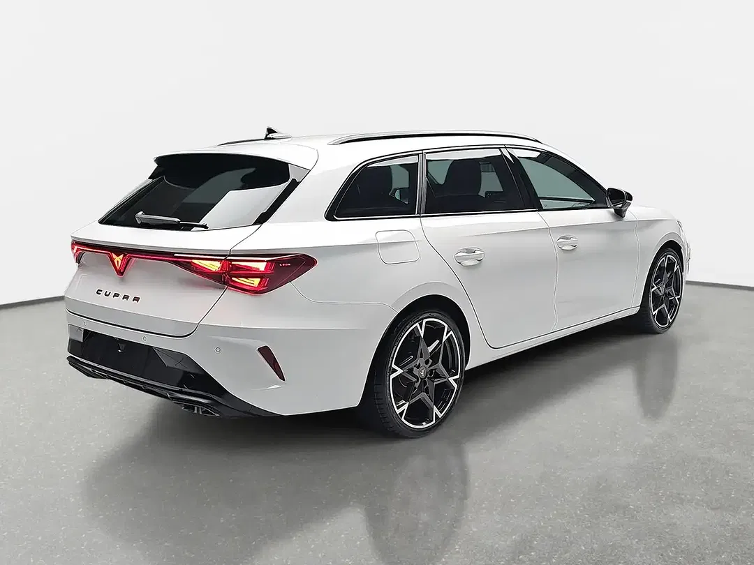 CUPRA Leon 1.5 eTSI DSG Sportstourer - Thumbnail 3