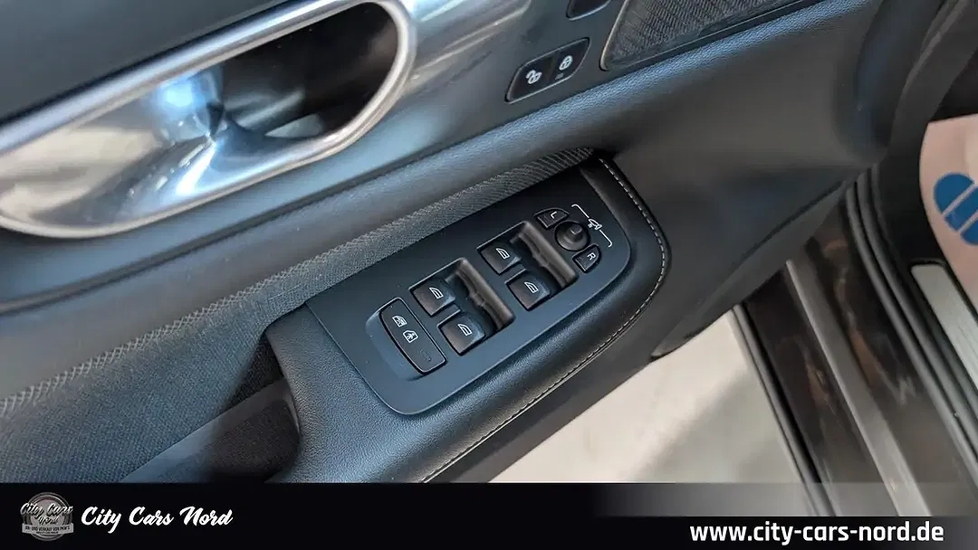 Volvo S60 AWD Ultimate Dark - Thumbnail 11