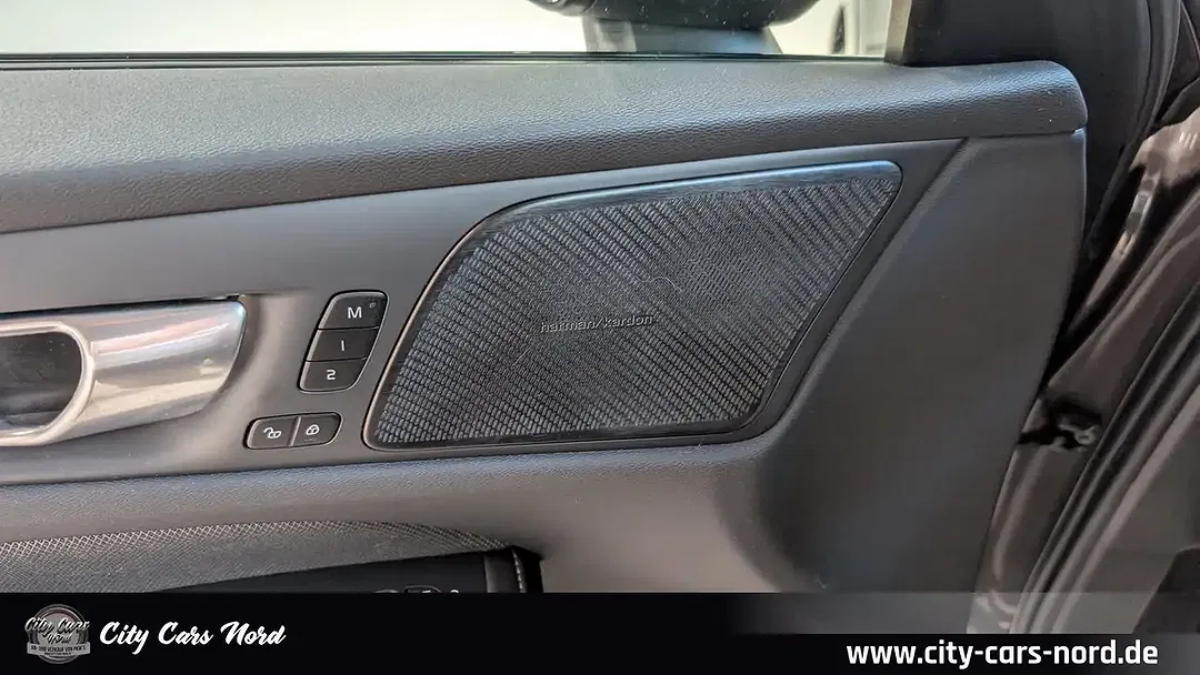 Volvo S60 AWD Ultimate Dark - Thumbnail 12