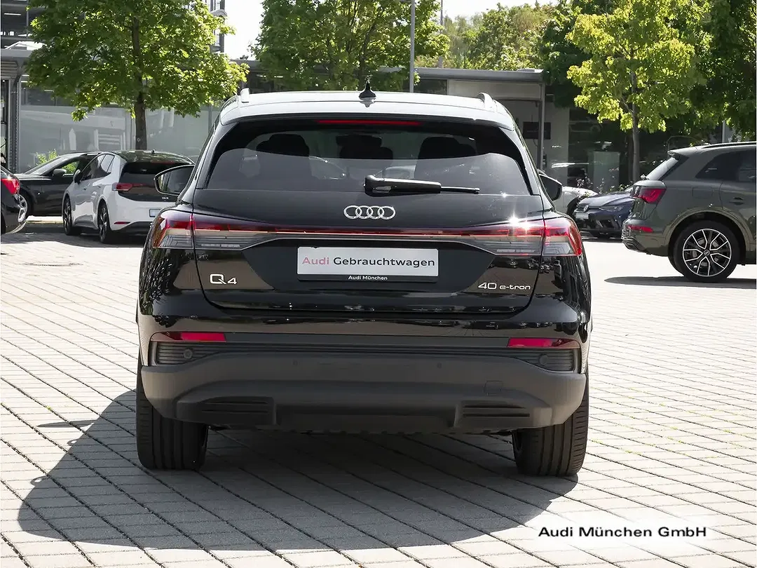 Audi Q4 e-tron 40 - Thumbnail 5