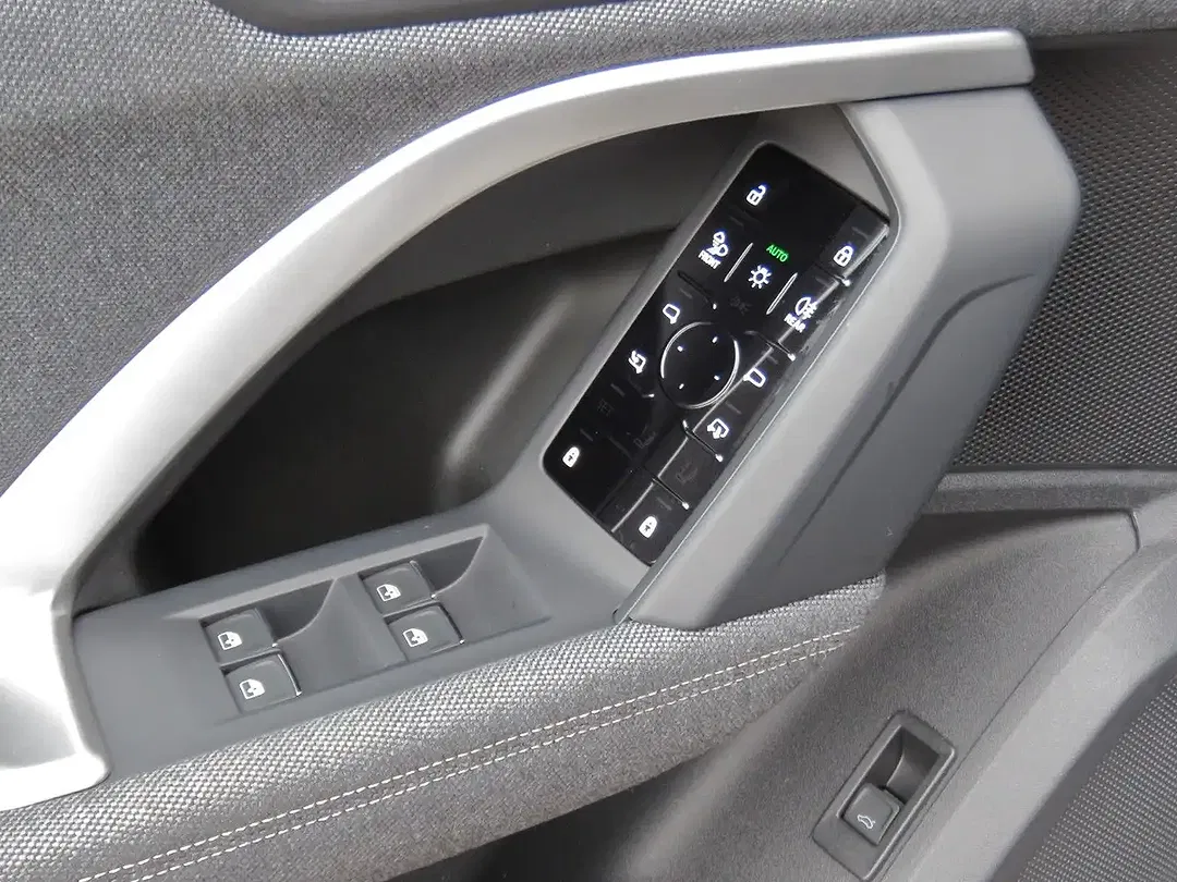 Audi Q5 TFSI quattro Sportback S line - Thumbnail 10