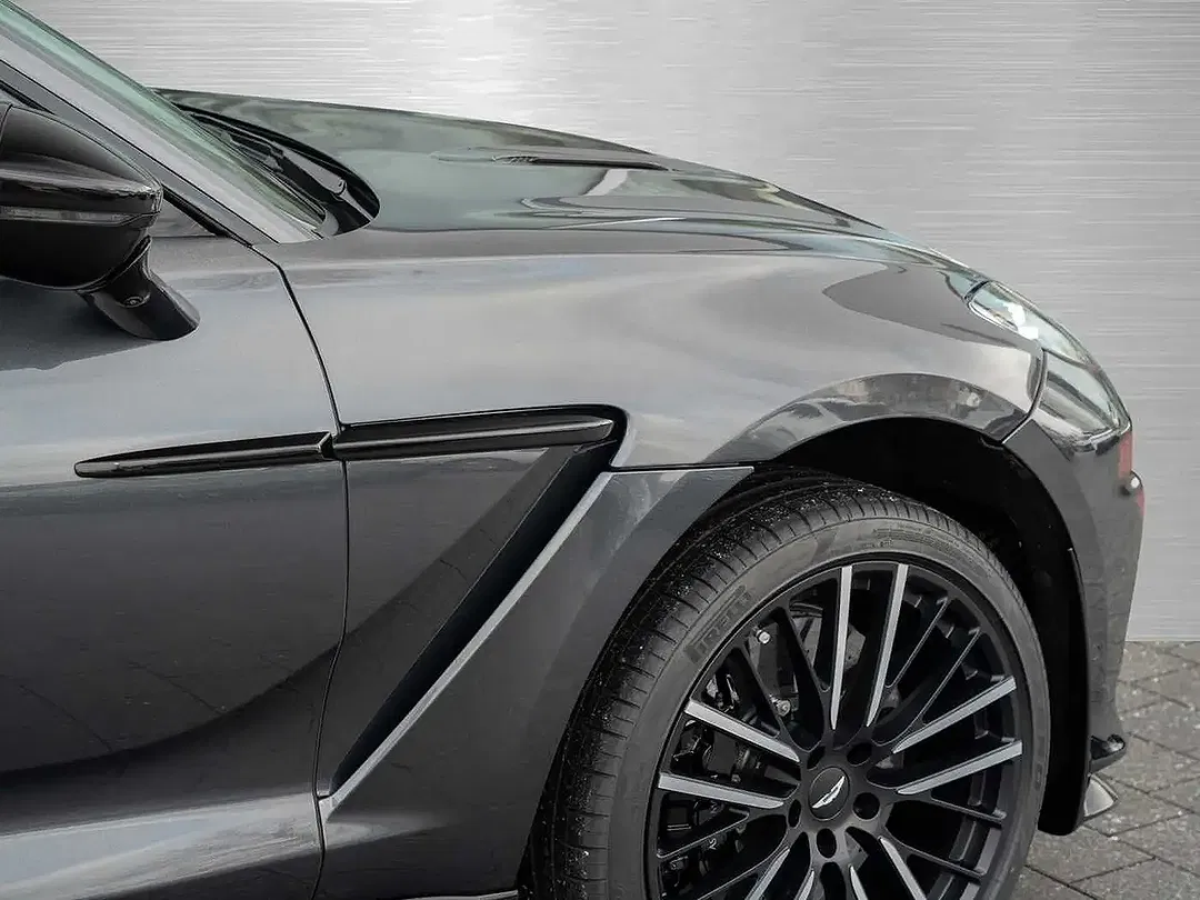 Aston Martin DBX 707 V8 4x4 - Thumbnail 5
