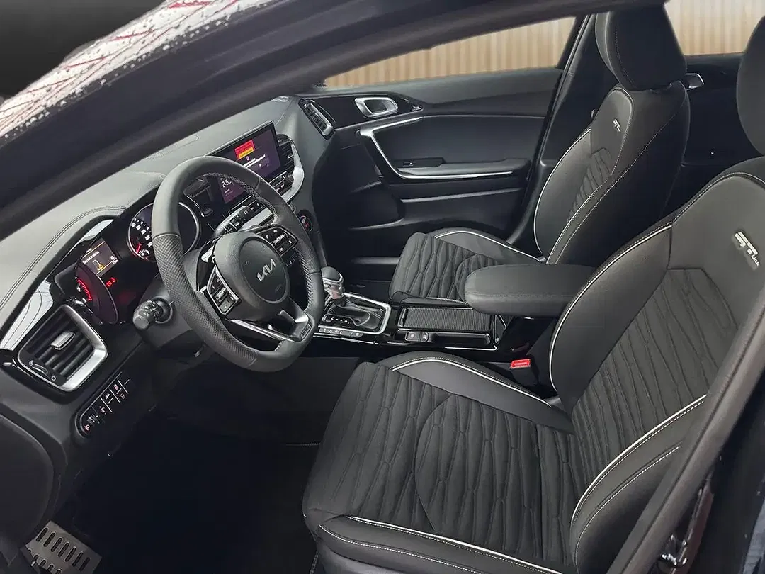 Kia Ceed SW / cee'd SW 1.5 DCT GT-Line - Thumbnail 8