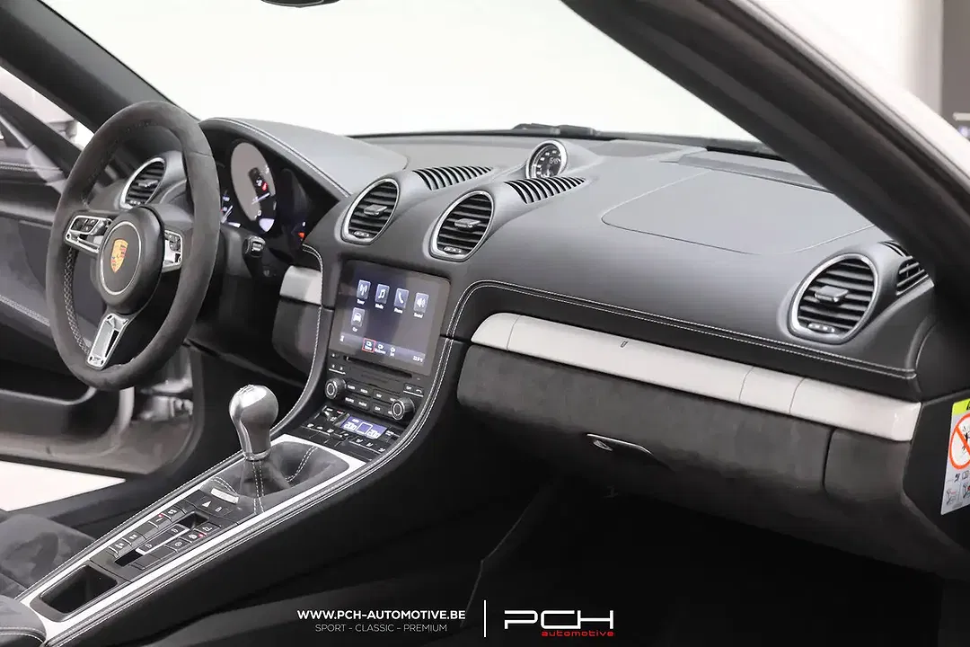 Porsche 718 Spyder 4.0 - Thumbnail 14
