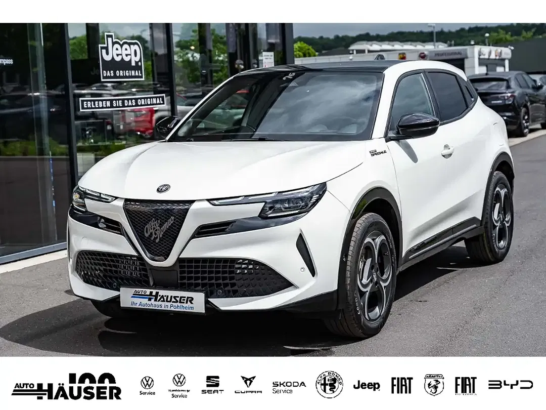 Alfa Romeo Junior 1.2 Ibrida VGT Sport Speciale - foto 1